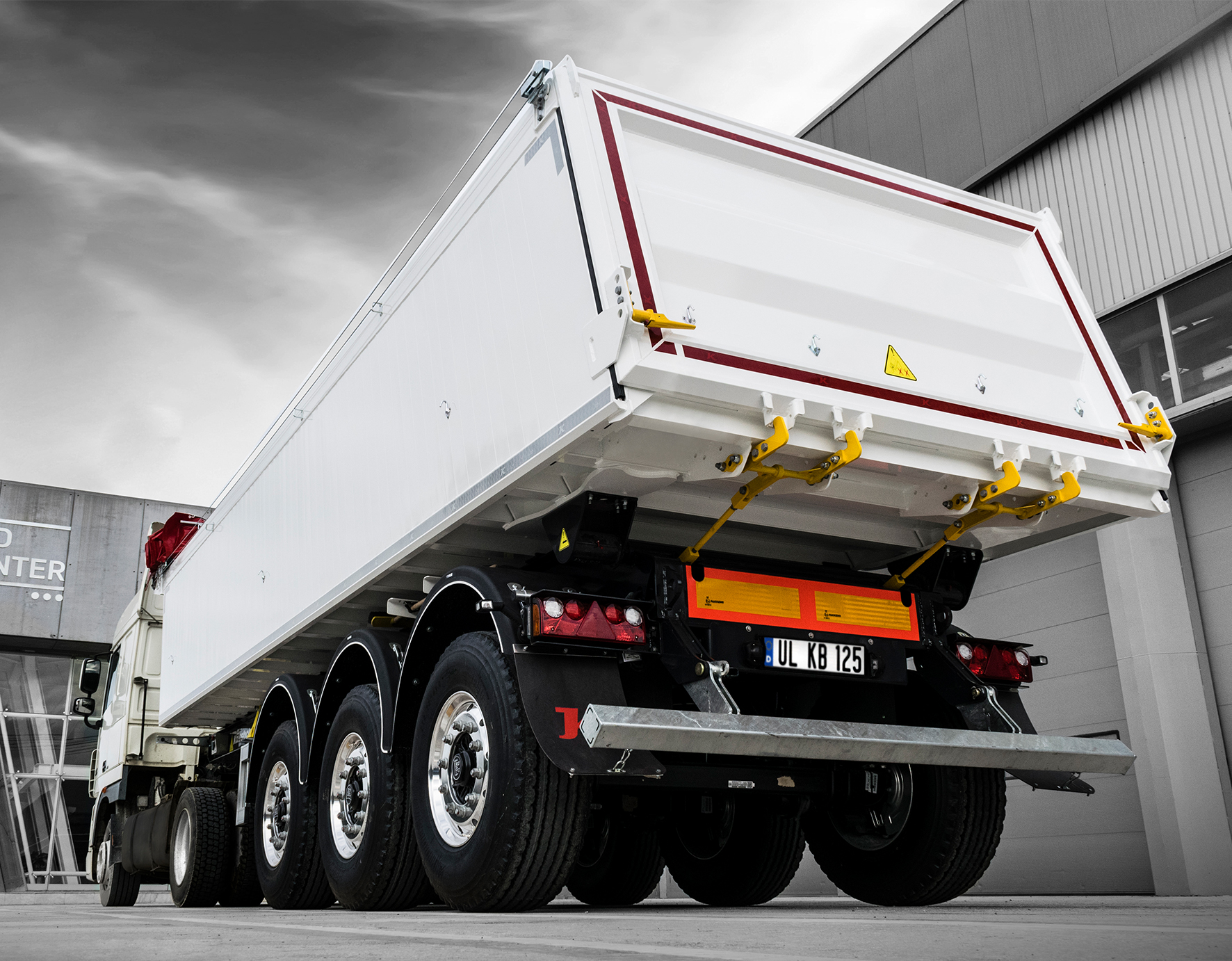 Kässbohrer Box Type Aluminium Tipper Detail 2
